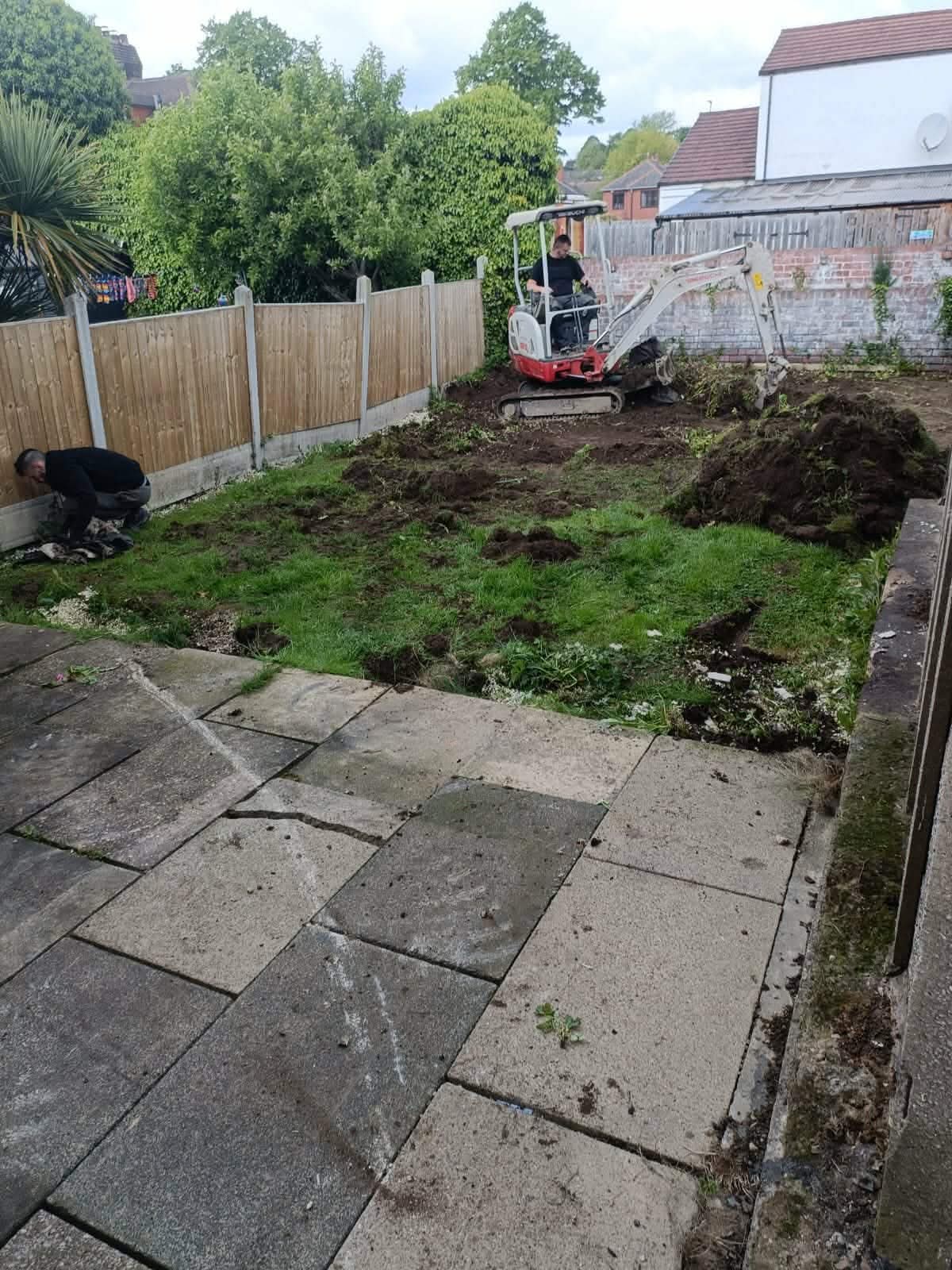 Roof-To-Roots Property Maintenance - Professional Team